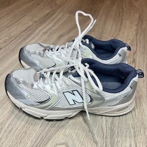 New Balance 530 Sneaker Big Kids MR530SG Size:M5.5 / W7 - D White Natural Indigo